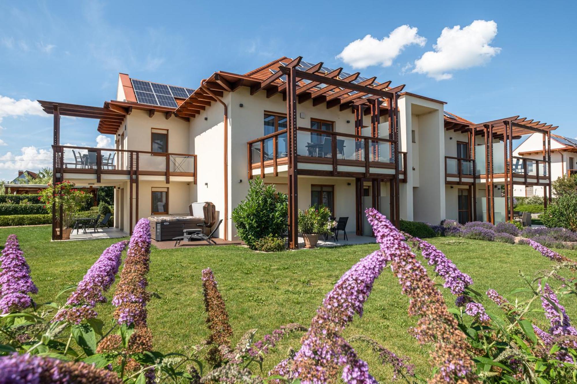 Aranymandula Apartmanok Balatonakali Luaran gambar